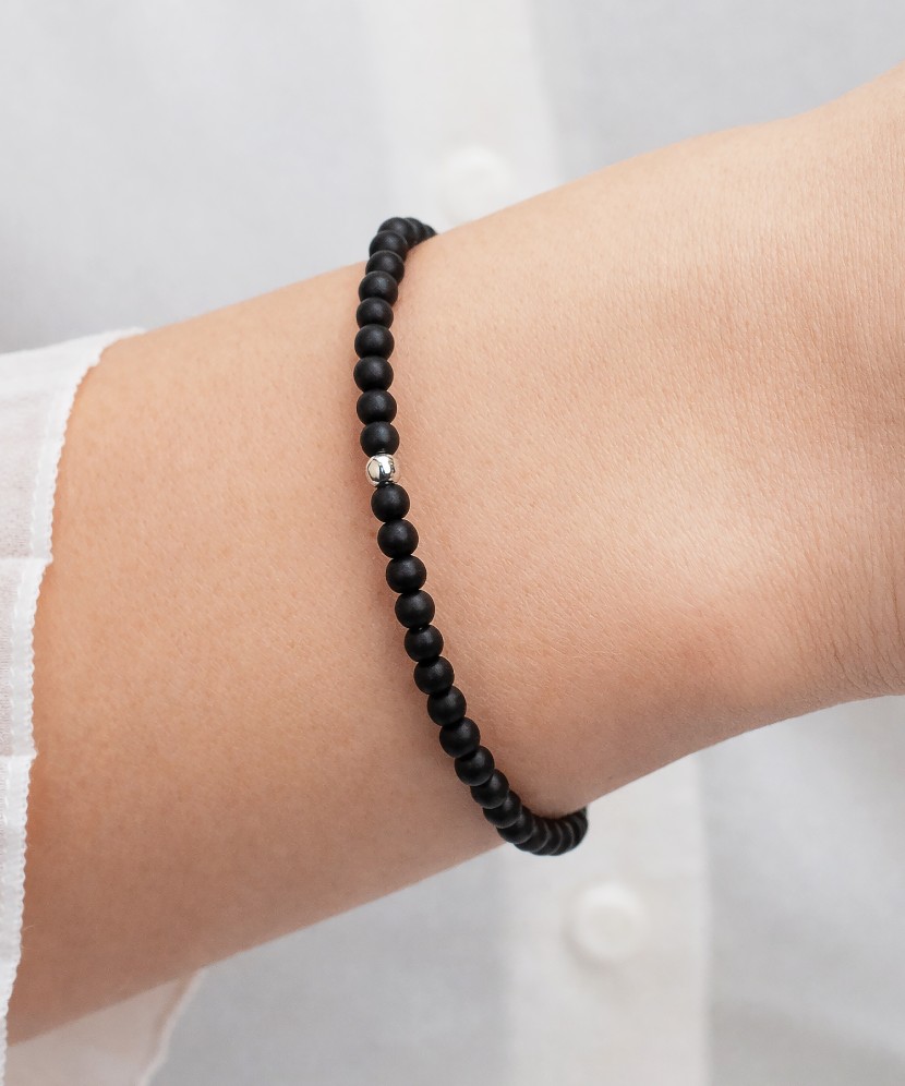 Onyx bracelet with silver
