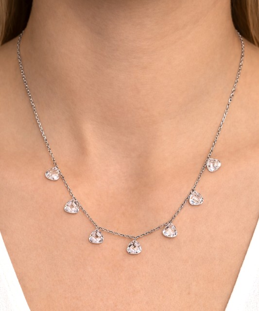 Sterling silver chain with zirconium pendant
