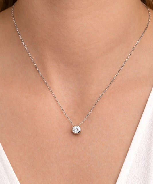 Серебряная цепочка с подвеской из циркона