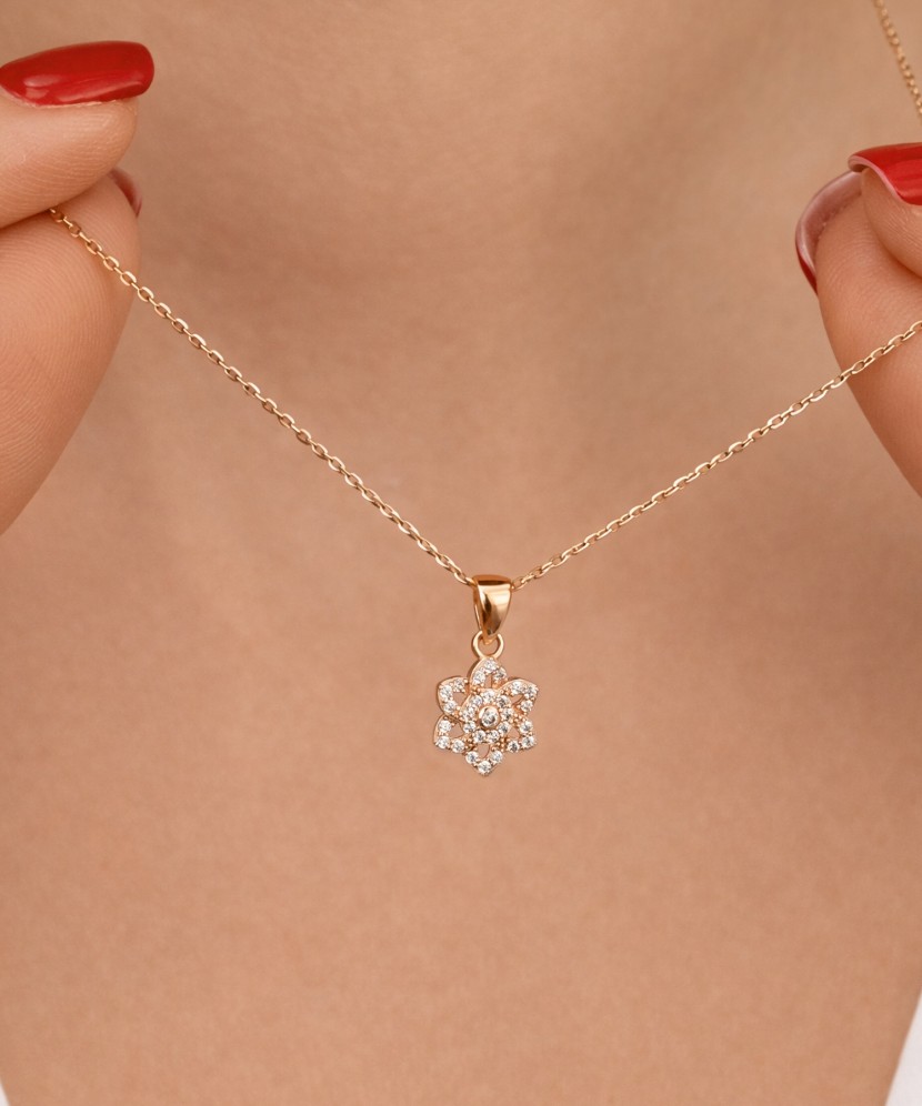 Золотой подвеска с цирконами