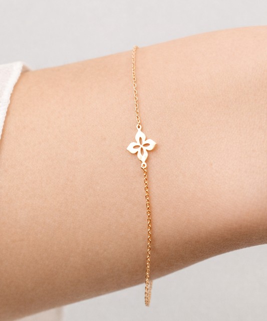 Gold bracelet