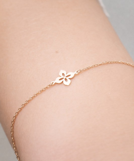 Gold bracelet