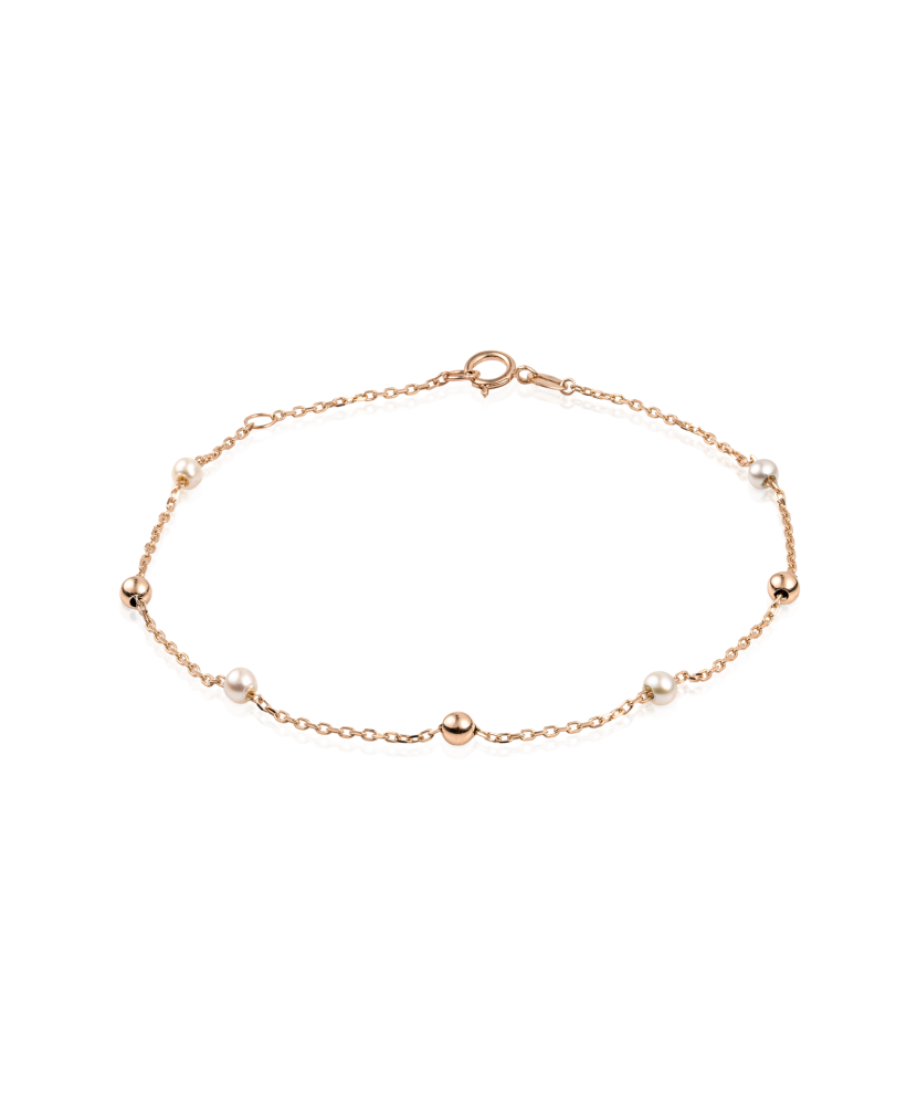 Gold bracelet with pearls