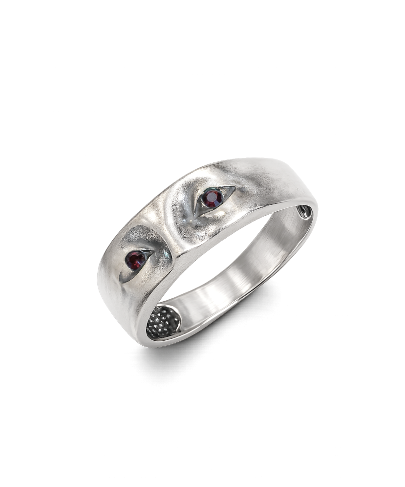 Silver ring with crystals