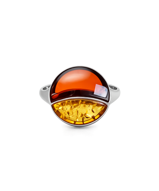 Серебряное кольцо с янтарём