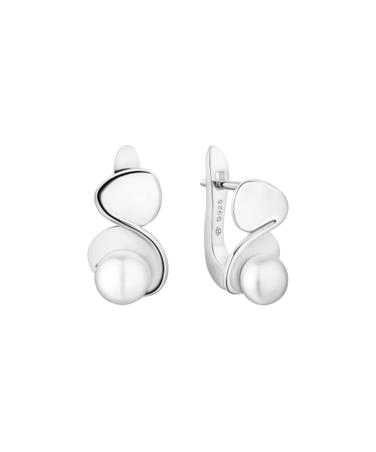 Sterling silver earrings with pearls