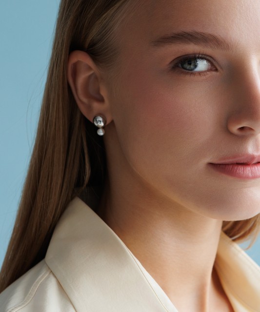 Sterling silver earrings with pearls