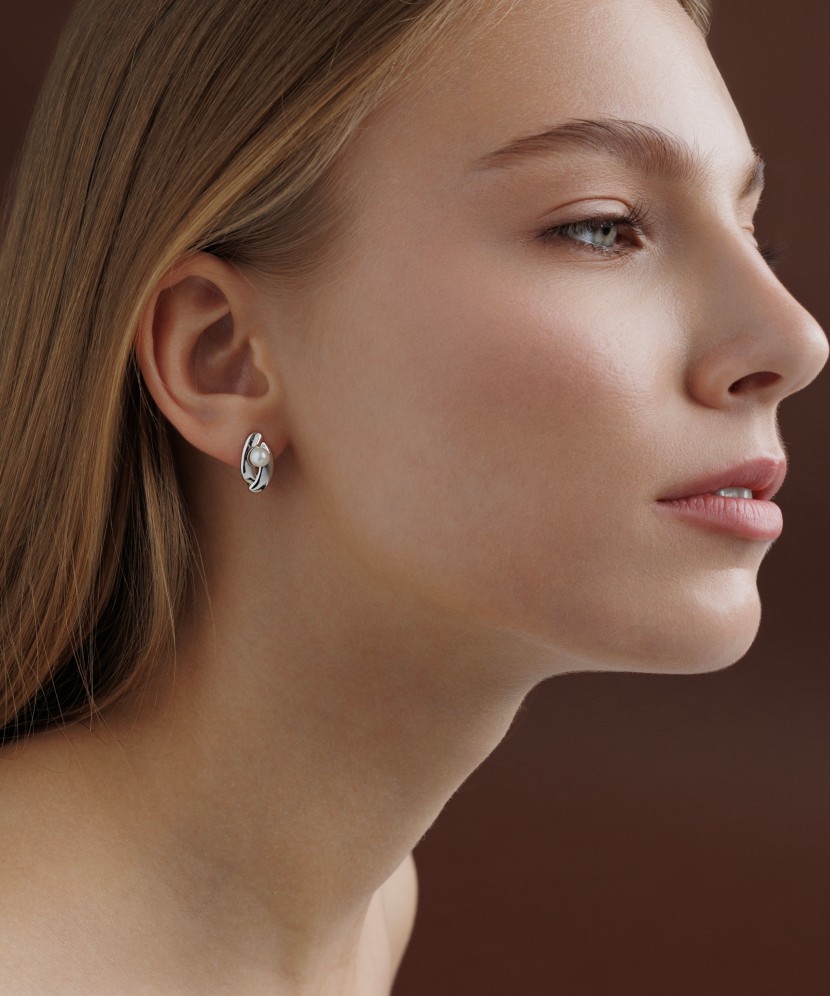 Sterling silver earrings with pearls