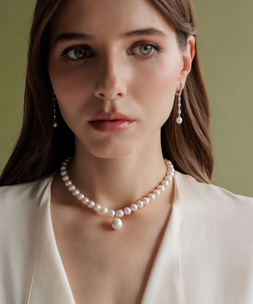 Silver pendant with Edison pearl and zircon