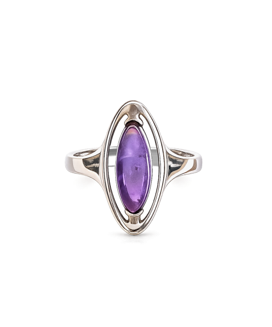 Sterling silver ring with amethyst