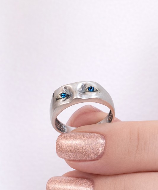 Silver ring with crystals