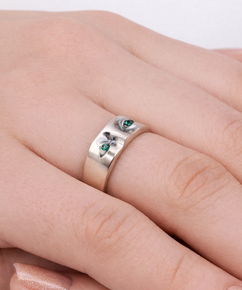 Silver ring with crystals
