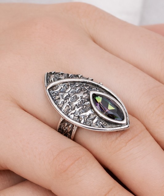 Серебряное кольцо с топазом