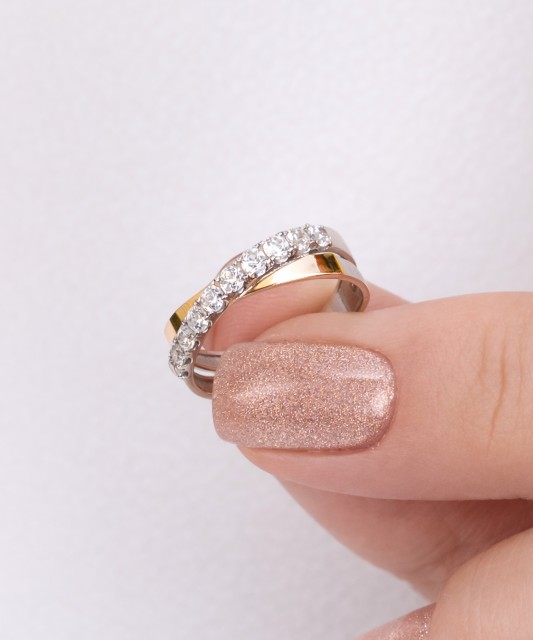 Sterling silver ring gold plated with zircons