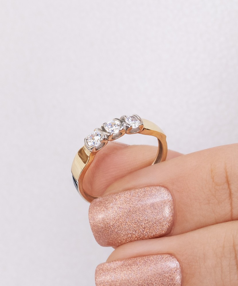 Sterling silver ring gold plated with zircons