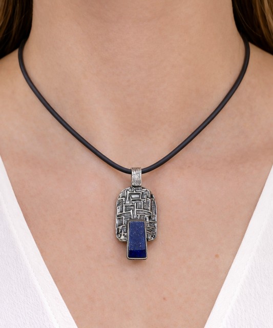 Sterling Silver pendant with lazurite