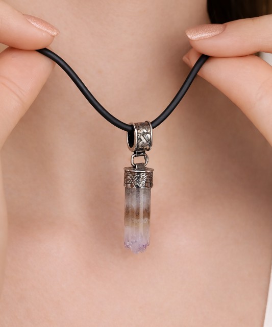 Sterling Silver pendant with amethyst and zircons