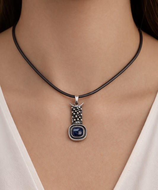 Sterling Silver pendant with lazurite