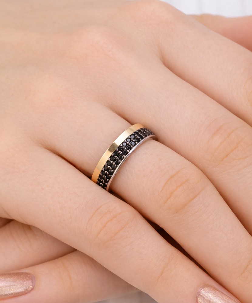 Кольцо из позолоченного серебра с цирконами