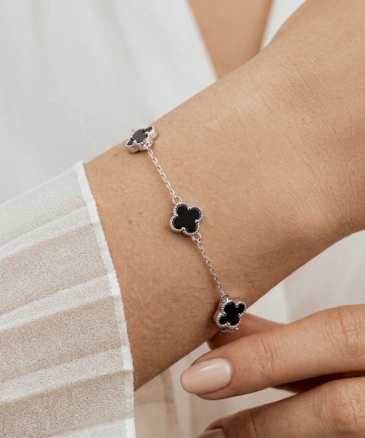 Sterling Silver bracelet with onyx