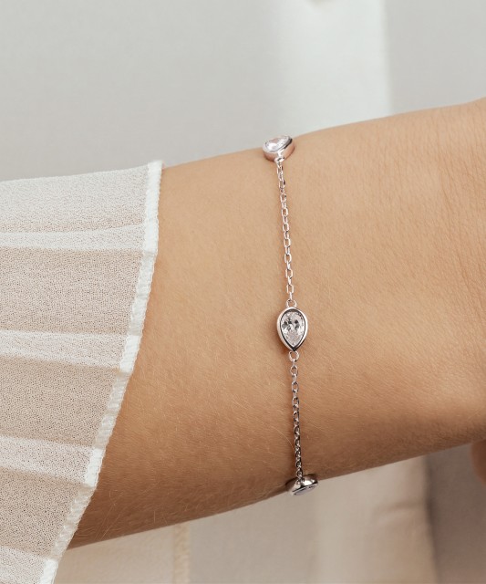 Sterling Silver bracelet with zircons