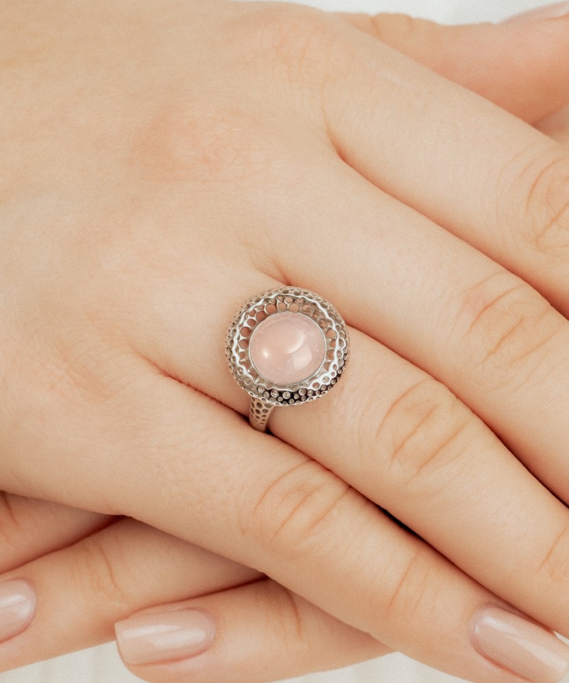 Sterling Silver ring with rose quartz