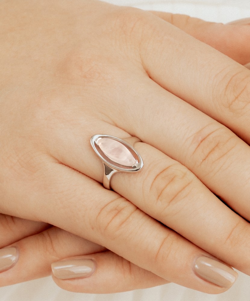 Sterling Silver ring with rose quartz