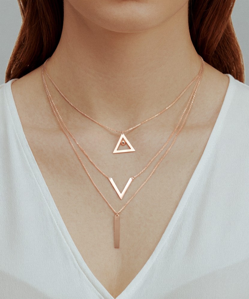 Triple gold chain with pendants