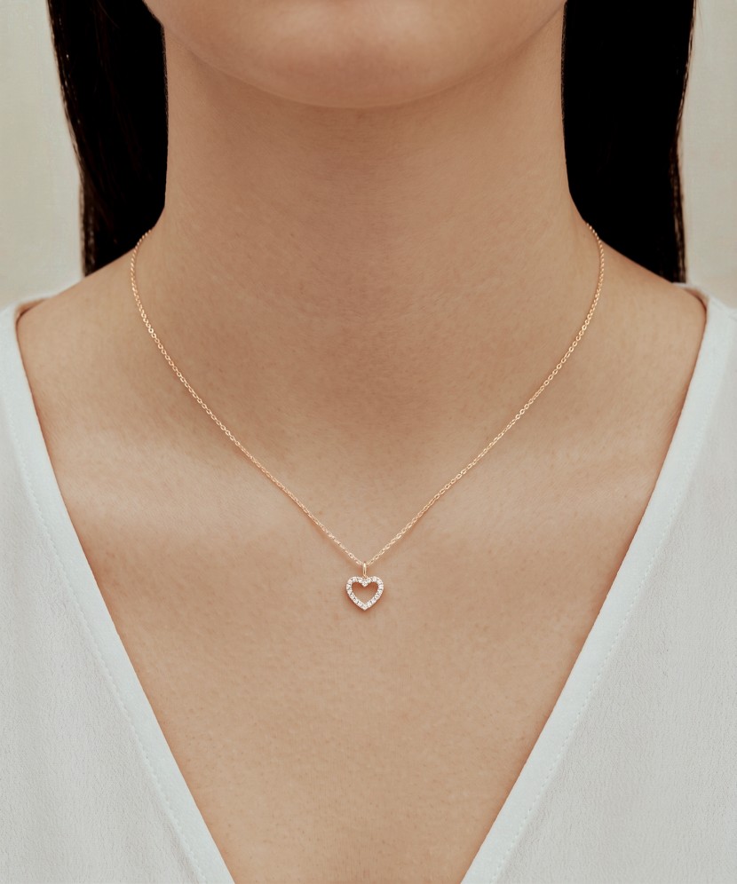 Yellow Gold pendant with diamonds