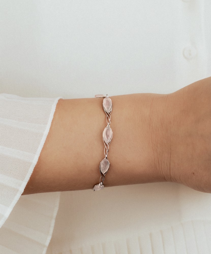 Sterling Silver bracelet with rose quartz