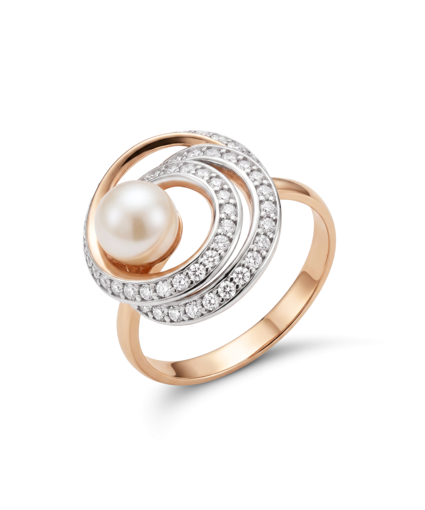 Gold ring with pearl and zircons