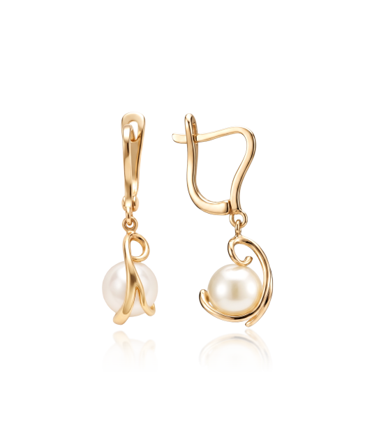 Gold earrings with pearls