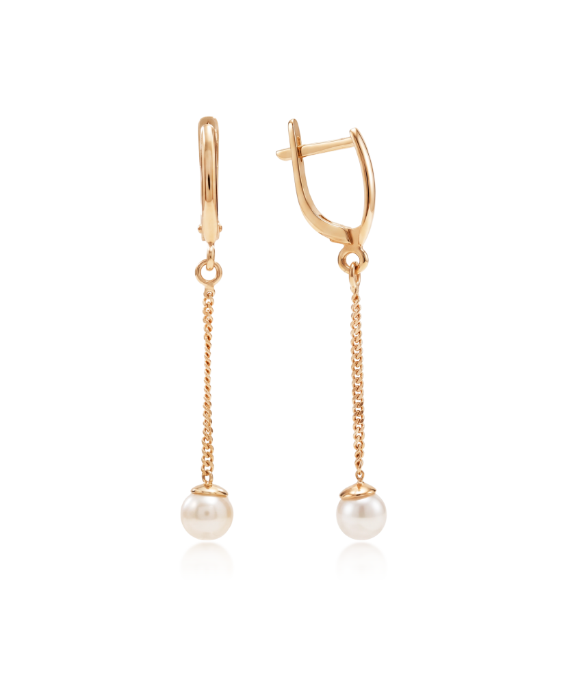 Gold earrings with pearls