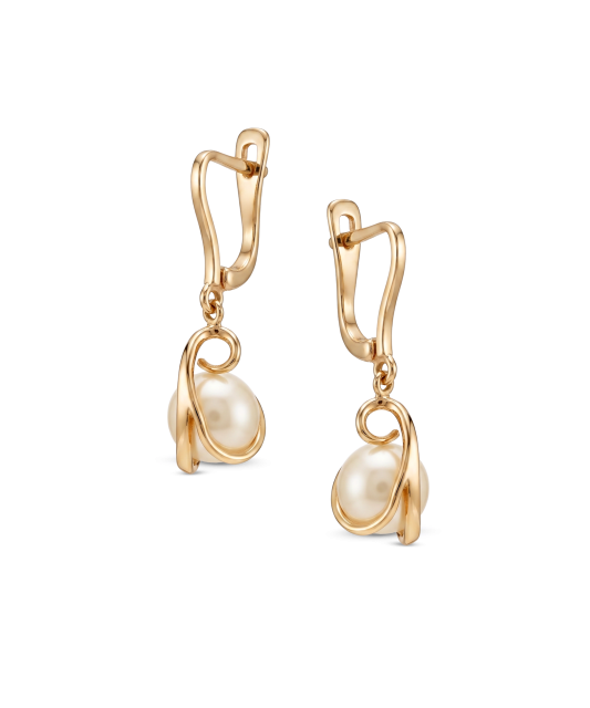 Gold earrings with pearls