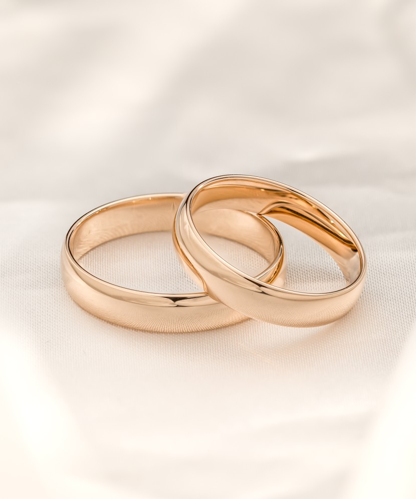 Gold wedding ring 3mm with comfort