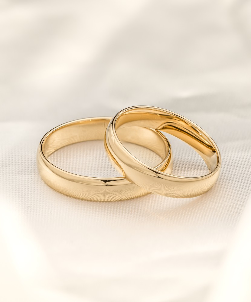 Yellow gold wedding ring 3mm with comfort