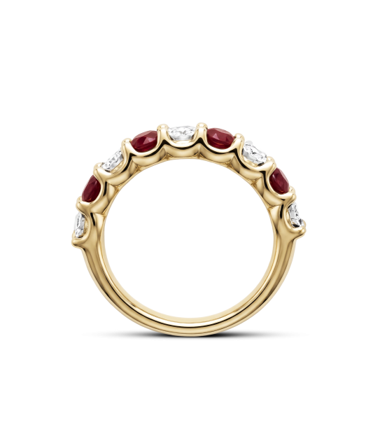 Yellow gold ring with diamonds and rubies