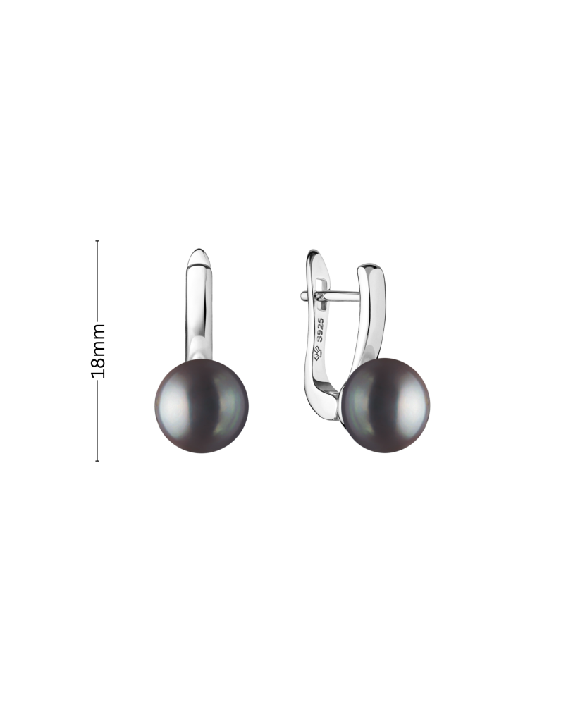 Sterling silver earrings with pearls
