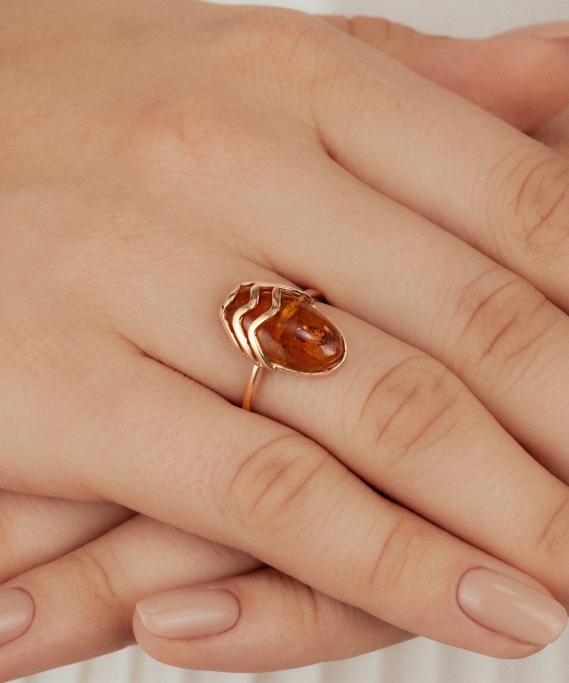 Gold ring with amber