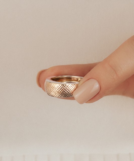 Gold ring