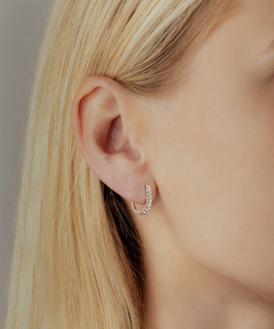 White Gold earrings with diamonds