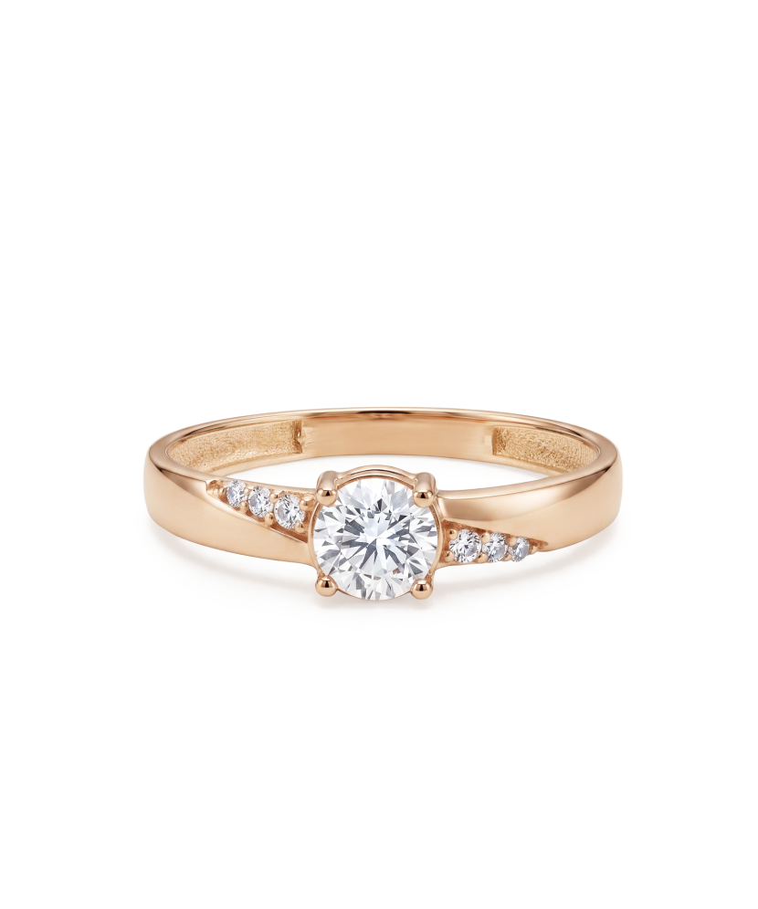 Gold ring with zircons