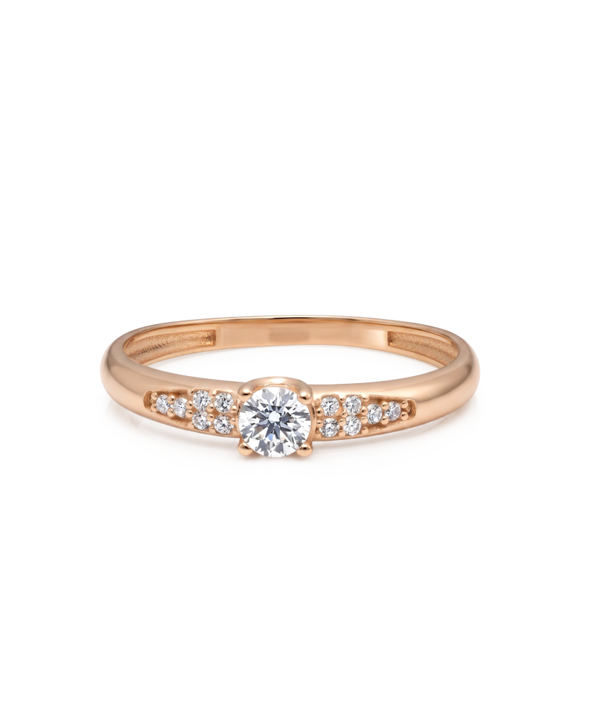 Gold ring with zircons