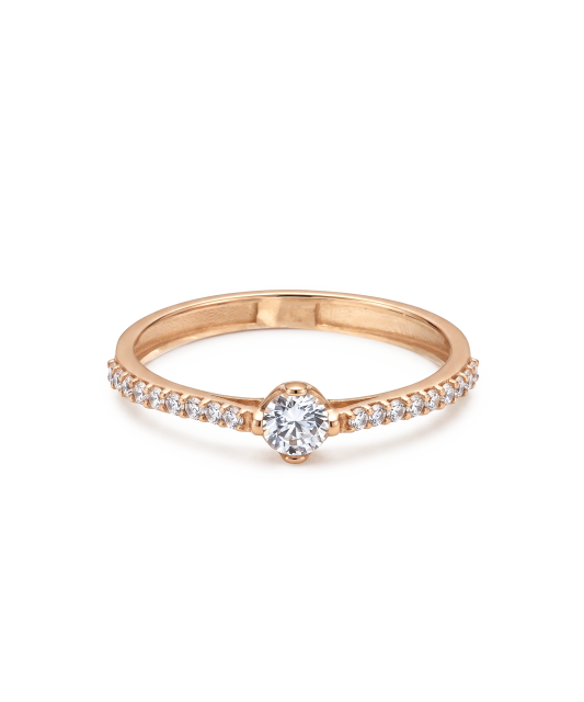 Gold ring with zircons