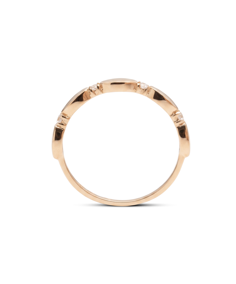 Gold ring with zircons