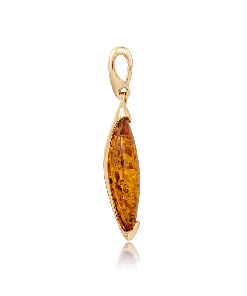 Gold pendant with amber
