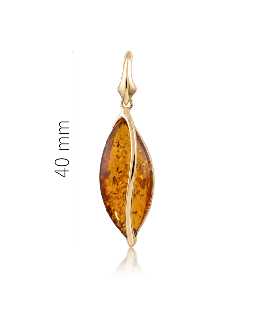 Gold pendant with amber