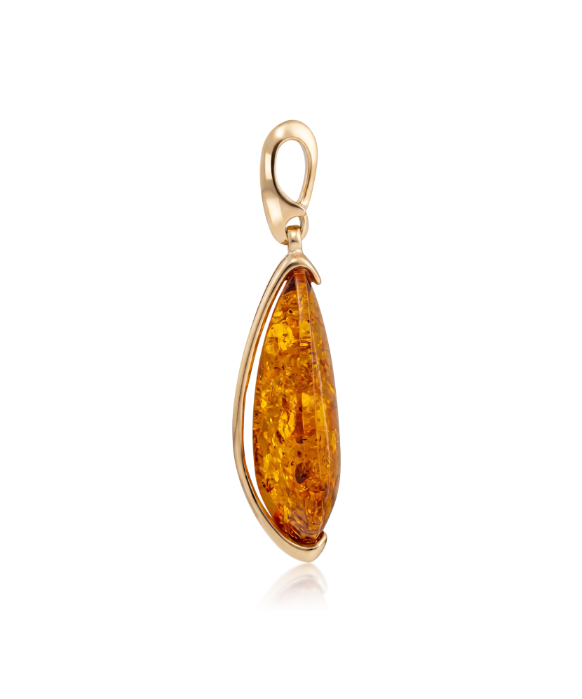 Gold pendant with amber