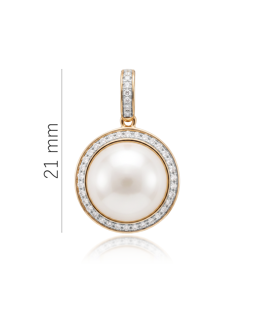 Gold pendant with pearl and diamonds