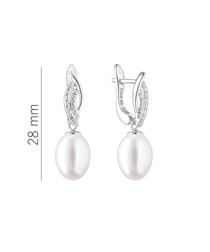 Silver earrings with pearls